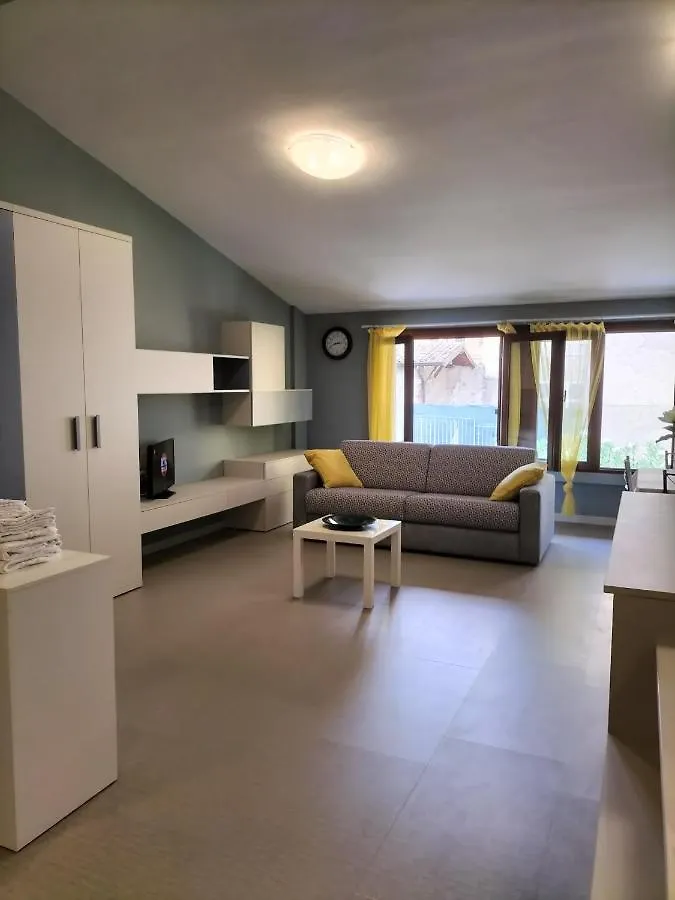 Daire Attico Open Space - Piscina A 400 Mt Desenzano del Garda İtalya